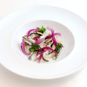 Gastronomia: Acciughe con cipolle rosse - g.500